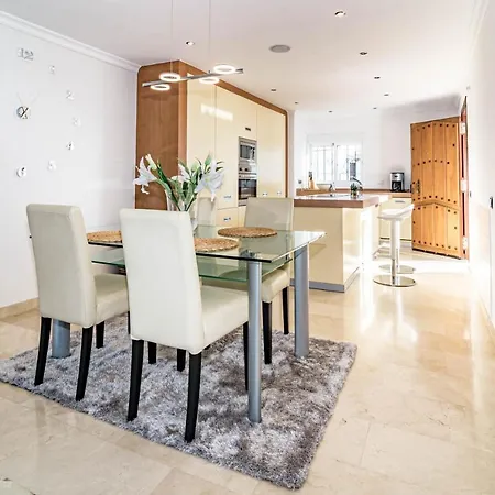 Agc28- Andalucia Garden Club By Roomservices Apartment