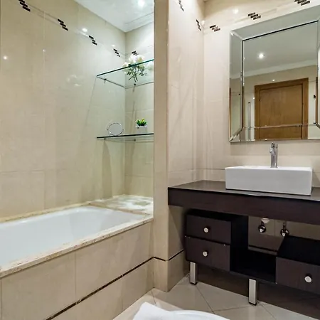 Agc28- Andalucia Garden Club By Roomservices